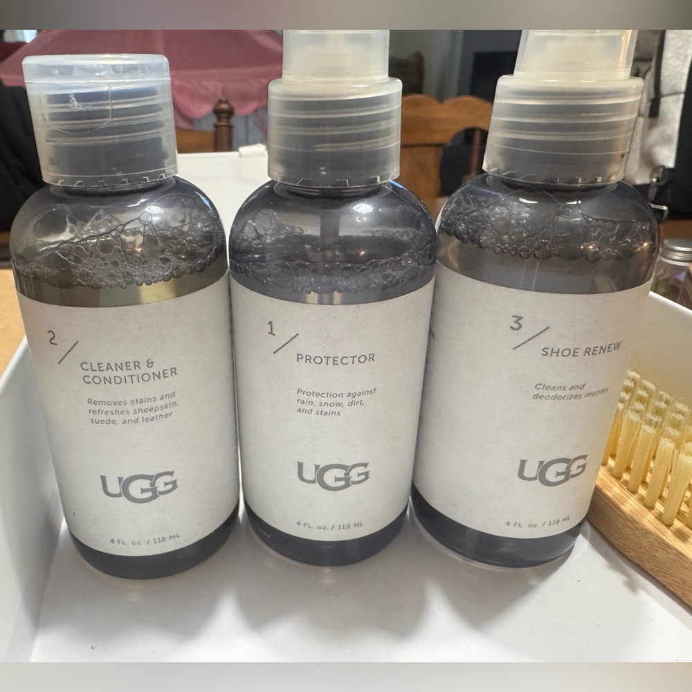 UGG Sheepskin & Suede Care Kit